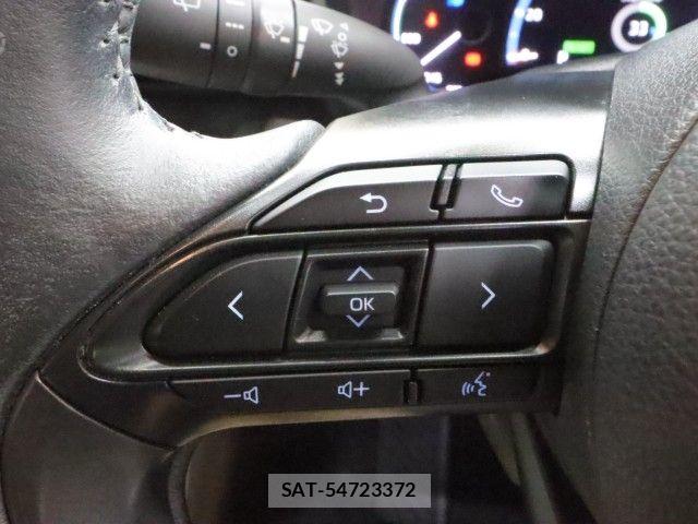 Toyota YARIS CROSS 2021-02 8076291-17