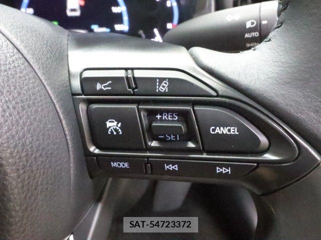 Toyota YARIS CROSS 2021-02 8076291-18