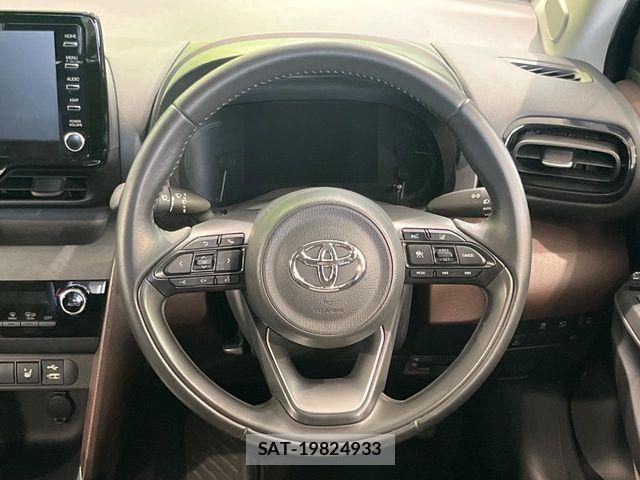 Toyota YARIS CROSS 2021-03 8076289-10