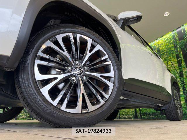 Toyota YARIS CROSS 2021-03 8076289-12