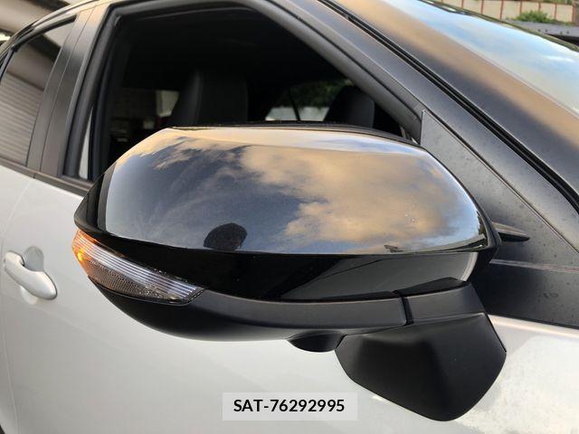 Toyota YARIS CROSS 2025-10 8102972-11