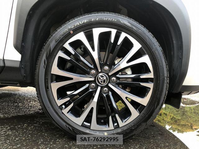 Toyota YARIS CROSS 2025-10 8102972-15