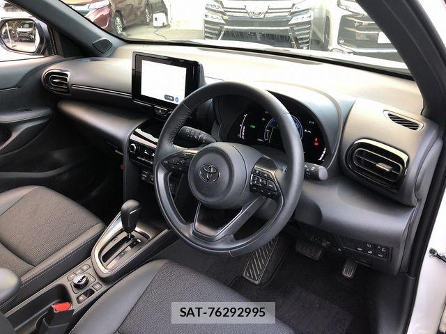Toyota YARIS CROSS 2025-10 8102972-16