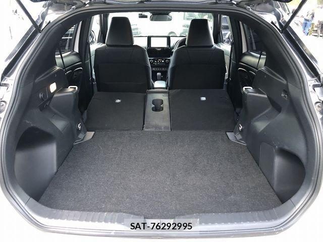 Toyota YARIS CROSS 2025-10 8102972-22
