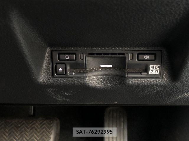 Toyota YARIS CROSS 2025-10 8102972-24