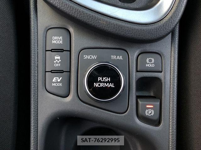 Toyota YARIS CROSS 2025-10 8102972-27