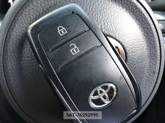 Toyota YARIS CROSS 2025-10 8102972-29