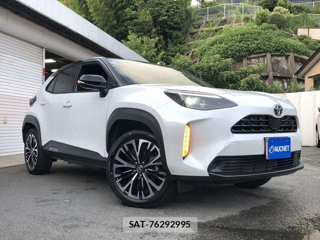 Toyota YARIS CROSS 2025-10 8102972-4