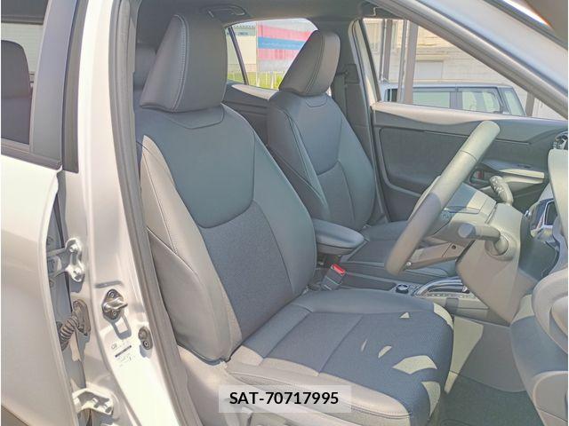 Toyota YARIS CROSS 2025-10 8102971-14