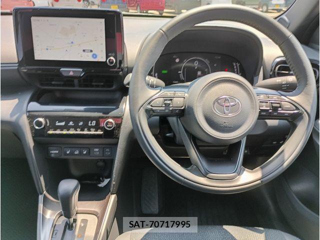 Toyota YARIS CROSS 2025-10 8102971-17