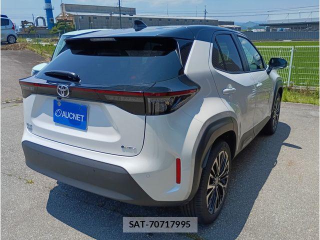 Toyota YARIS CROSS 2025-10 8102971-2