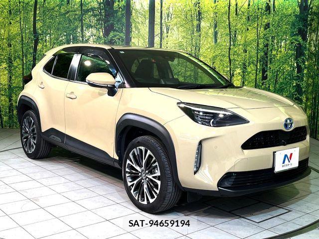 Toyota YARIS CROSS 2022-10 8102976-15