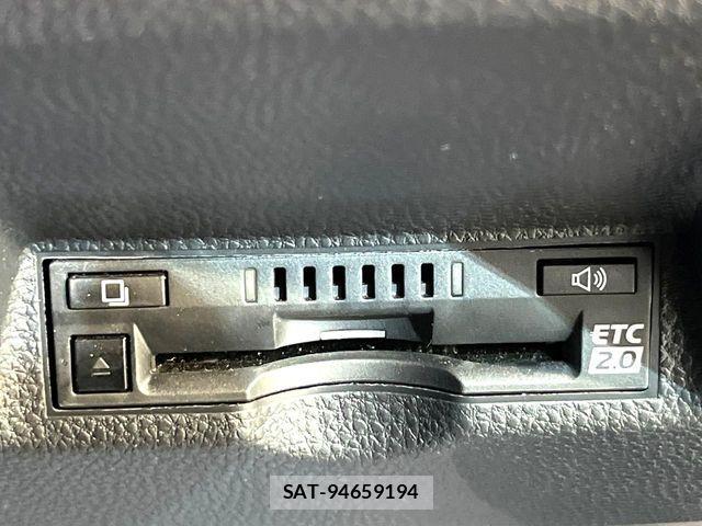 Toyota YARIS CROSS 2022-10 8102976-6