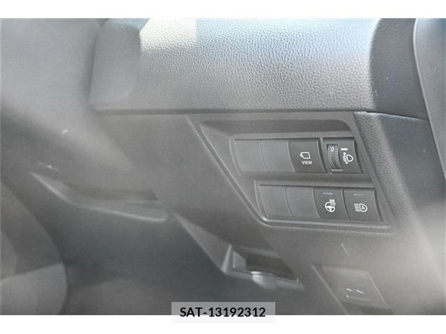 Toyota YARIS CROSS 2022-10 8102982-17