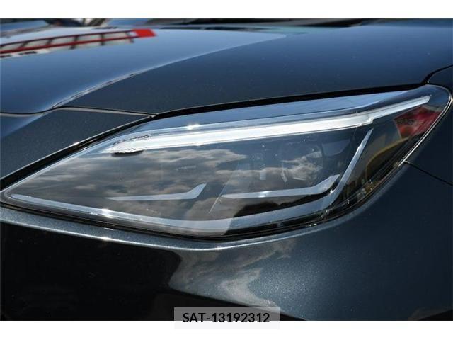 Toyota YARIS CROSS 2022-10 8102982-18