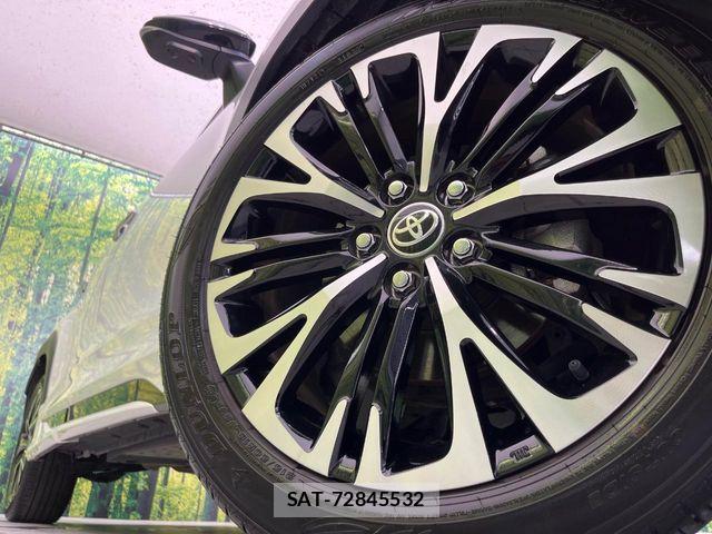 Toyota YARIS CROSS 2024-04 8102970-12