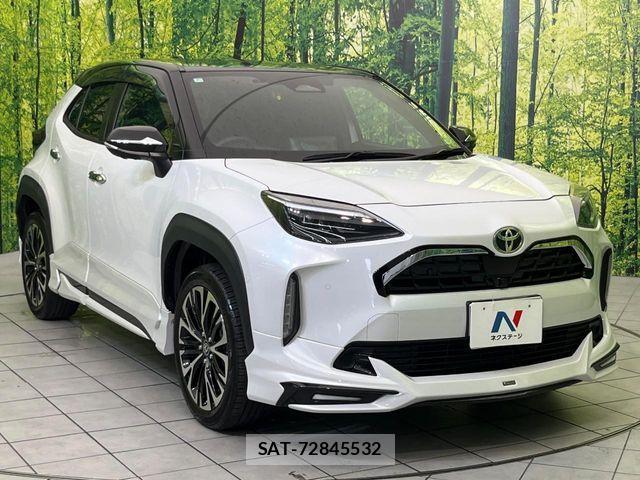 Toyota YARIS CROSS 2024-04 8102970-15