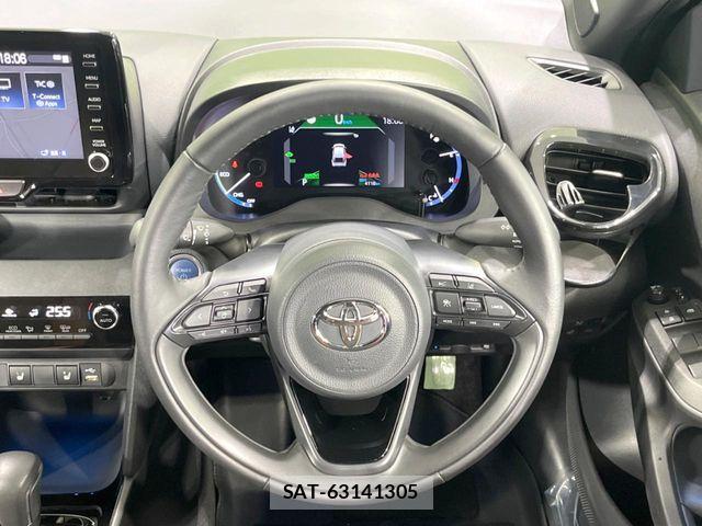 Toyota YARIS CROSS 2023-12 8102973-10