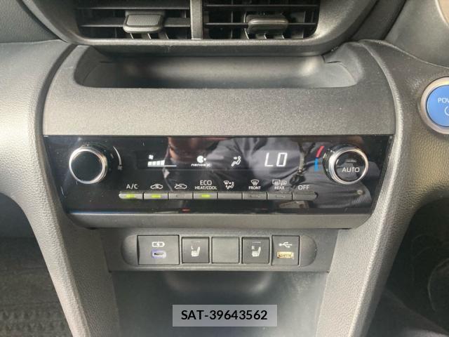 Toyota YARIS CROSS 2023-11 8102979-13