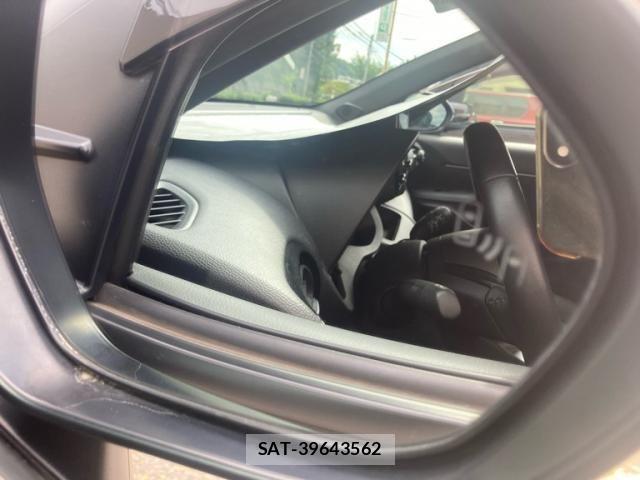 Toyota YARIS CROSS 2023-11 8102979-21