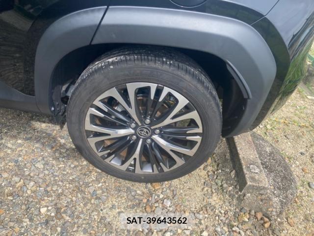 Toyota YARIS CROSS 2023-11 8102979-4