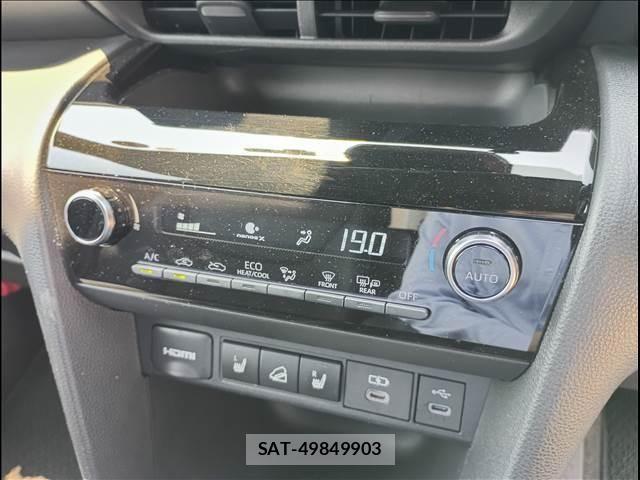 Toyota YARIS CROSS 2025-10 8102975-12