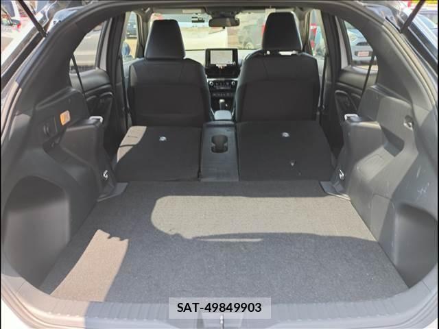 Toyota YARIS CROSS 2025-10 8102975-17