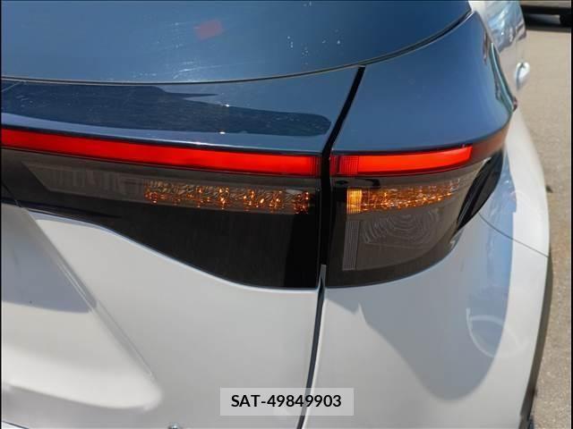 Toyota YARIS CROSS 2025-10 8102975-7