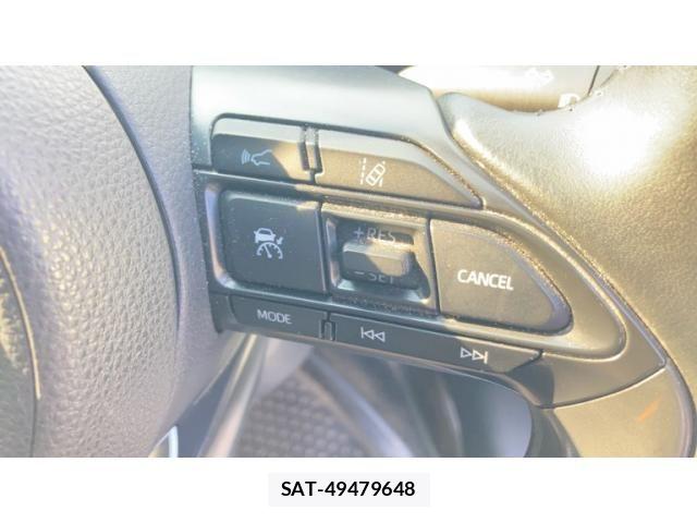 Toyota YARIS CROSS 2021-04 8102984-13
