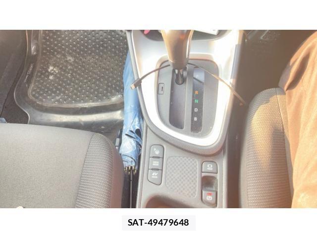 Toyota YARIS CROSS 2021-04 8102984-23