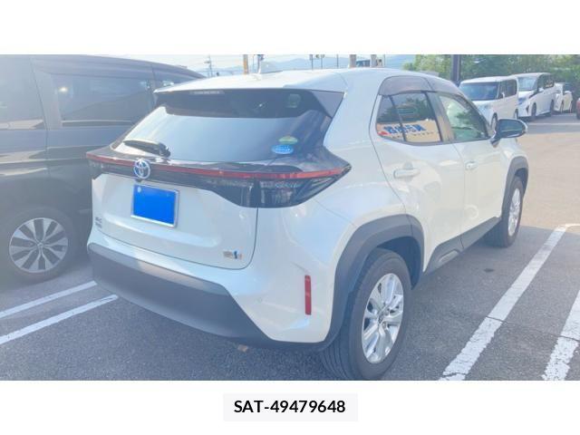 Toyota YARIS CROSS 2021-04 8102984-2