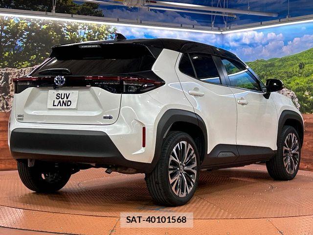 Toyota YARIS CROSS 2023-11 8102974-16