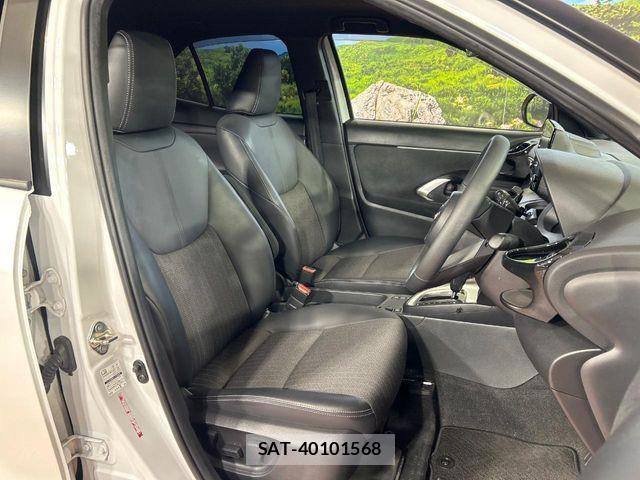 Toyota YARIS CROSS 2023-11 8102974-7