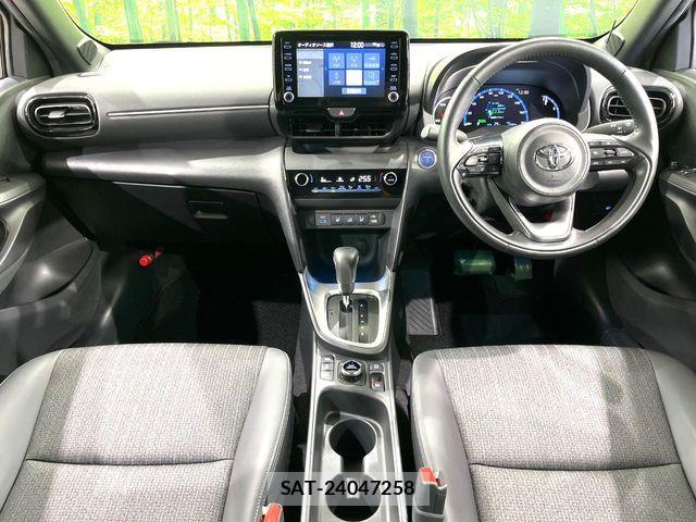 Toyota YARIS CROSS 2023-07 8102977-1