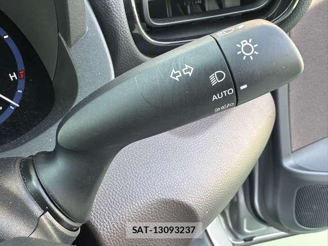 Toyota YARIS CROSS 2021-07 8102981-18