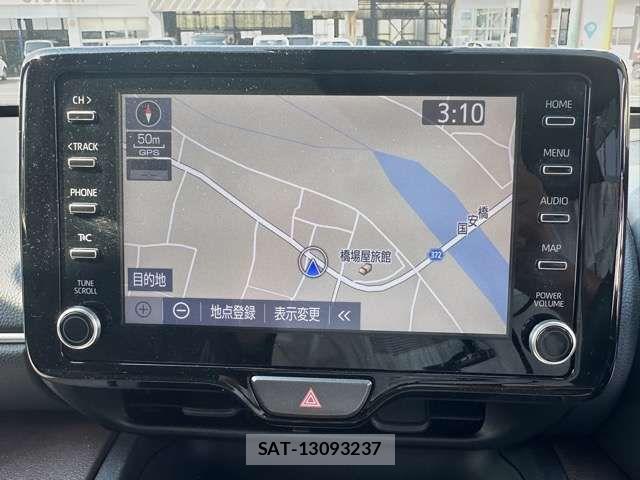 Toyota YARIS CROSS 2021-07 8102981-19