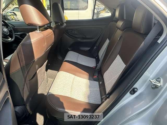 Toyota YARIS CROSS 2021-07 8102981-5