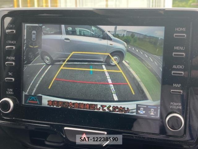 Toyota YARIS CROSS 2023-02 8102983-18