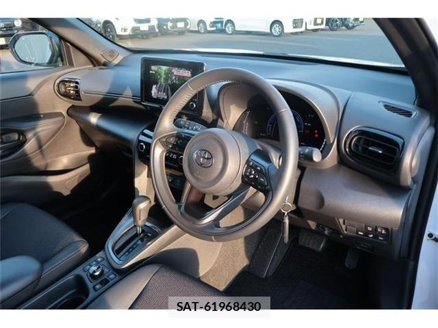 Toyota YARIS CROSS 2025-10 8133180-9