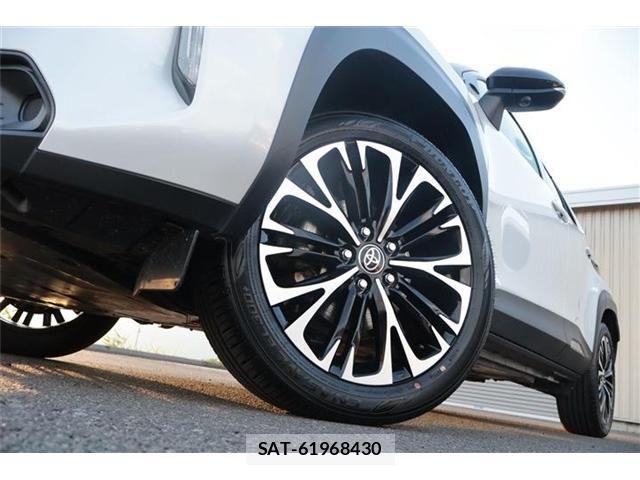Toyota YARIS CROSS 2025-10 8133180-14