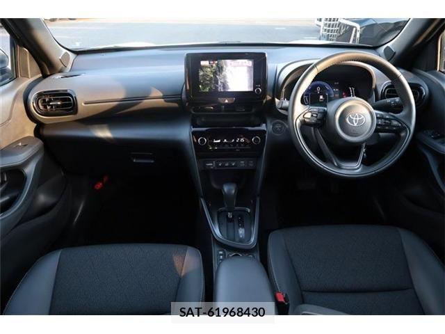 Toyota YARIS CROSS 2025-10 8133180-1