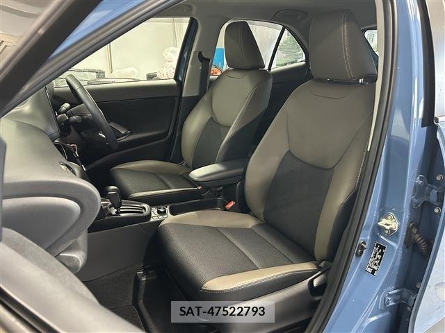 Toyota YARIS CROSS 2024-06 8133184-24
