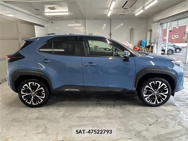 Toyota YARIS CROSS 2024-06 8133184-3