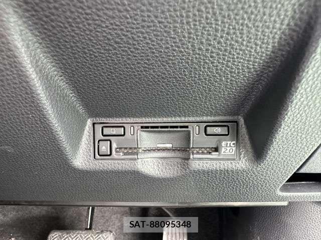 Toyota YARIS CROSS 2025-08 8133182-14