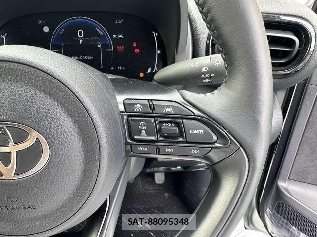 Toyota YARIS CROSS 2025-08 8133182-16