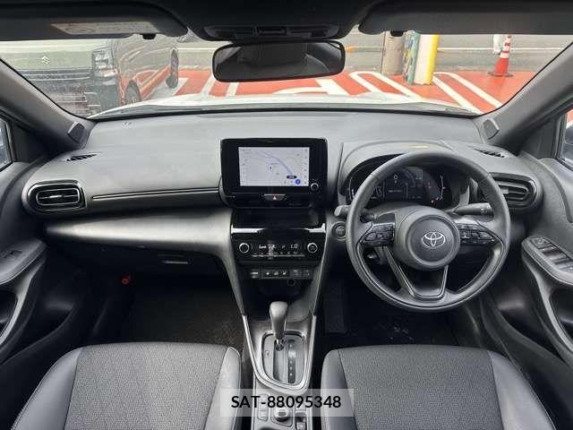 Toyota YARIS CROSS 2025-08 8133182-6