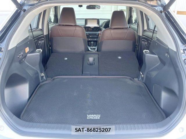 Toyota YARIS CROSS 2021-08 8133185-9