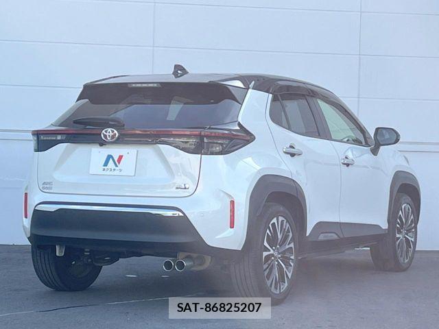 Toyota YARIS CROSS 2021-08 8133185-16