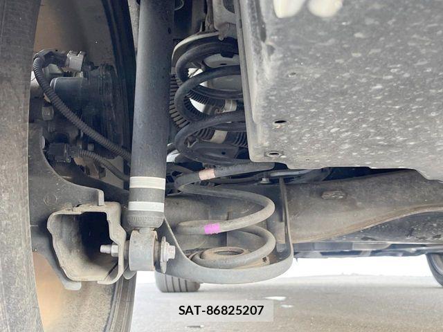 Toyota YARIS CROSS 2021-08 8133185-19