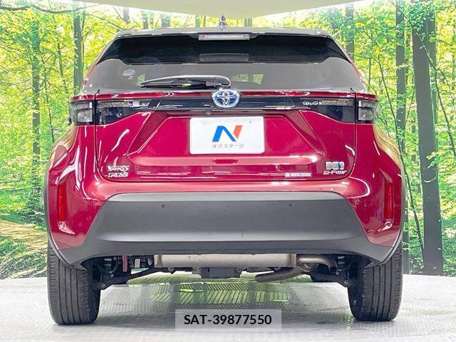 Toyota YARIS CROSS 2021-12 8133188-15